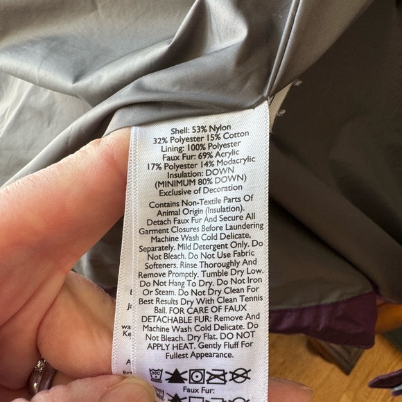 Eddie Bauer Sun Valley Down Parka in excellent pre-worn condition. Super Warm! - Picture 8 of 9